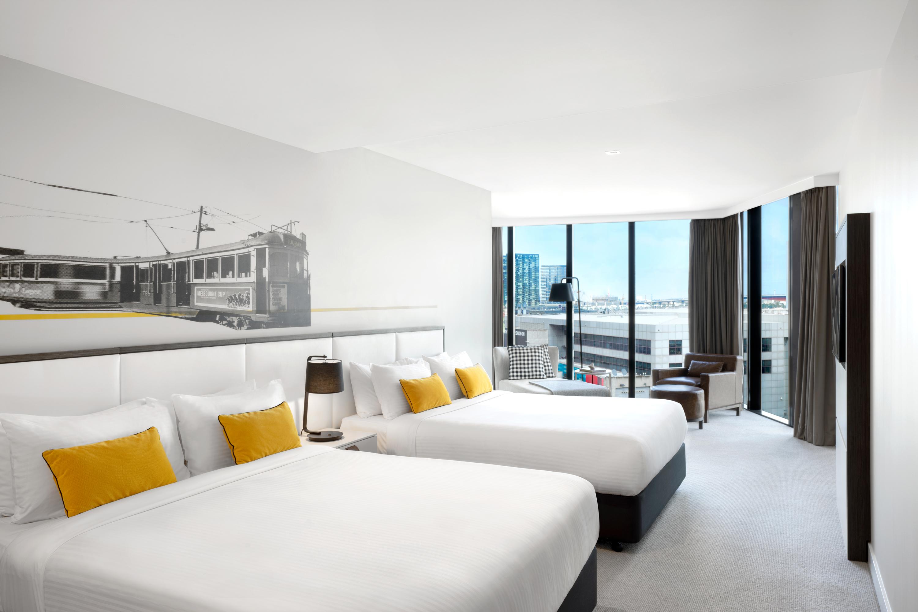 Peppers Docklands Hotel Мелбърн Екстериор снимка